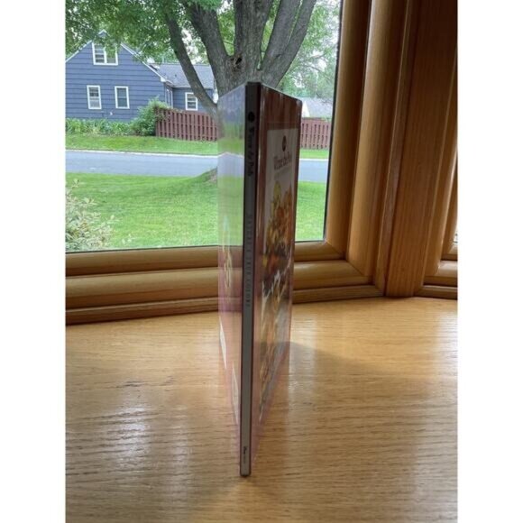 Disney Winnie The Pooh Natures True Colors Book Tigger Eeyore Plush Kohls Cares - Picture 8 of 10